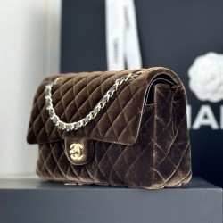 6001112116118Chanel cf tweed series This is a bag that can be called beautiful by all the friends around the gorgeous but not vulgar Look carefully at each yarn is knitted with heart and soul really hope to get your sincere favorite Size Model No. Large 1