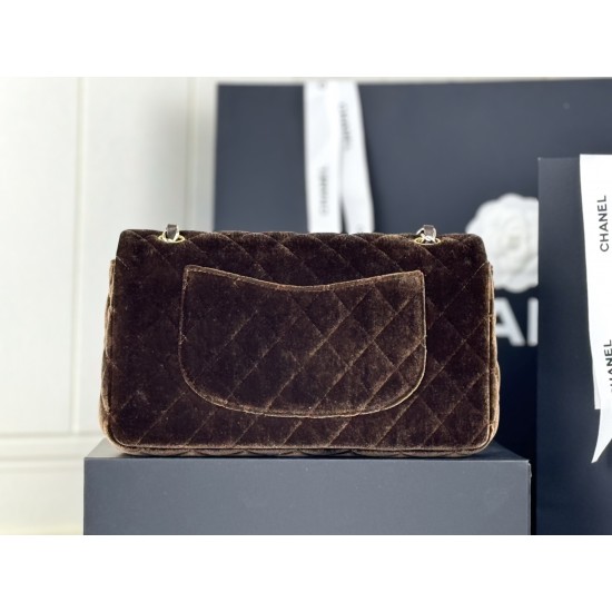 6001112116118Chanel cf tweed series This is a bag that can be called beautiful by all the friends around the gorgeous but not vulgar Look carefully at each yarn is knitted with heart and soul really hope to get your sincere favorite Size Model No. Large 1