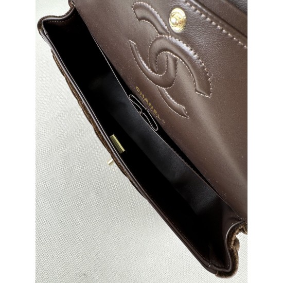 6001112116118Chanel cf tweed series This is a bag that can be called beautiful by all the friends around the gorgeous but not vulgar Look carefully at each yarn is knitted with heart and soul really hope to get your sincere favorite Size Model No. Large 1