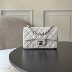 710 upgraded version of the full name Classic Fla0 1116 fine ball particles ball pattern large Mini leather original Haas small ball caviar lining imported lambskin hardware 24K plating all steel hardware size 12206cm classic CF is to have people fall in 