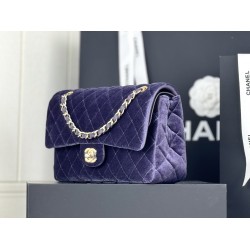 6001112116118Chanel cf tweed series This is a bag that can be called beautiful by all the friends around the gorgeous but not vulgar Look carefully at each yarn is knitted with heart and soul really hope to get your sincere favorite Size Model No. Large 1