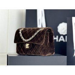 5801112116118Chanel cf tweed series This is a bag that can be called beautiful by all the friends around the gorgeous but not vulgar Look carefully at each yarn is knitted with heart and soul Really hope to get your sincere favorite Size Model No. Large 1