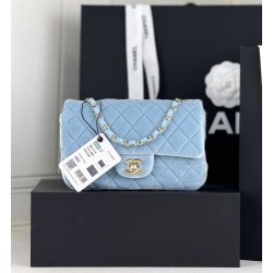 5001112116118Chanel cf tweed series This is a bag that can be called beautiful by all the friends around the gorgeous but not vulgar Look carefully at each yarn is knitted with heart and soul really hope to get your sincere favorite Size Model No. Large 1