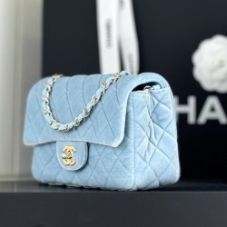 5001112116118Chanel cf tweed series This is a bag that can be called beautiful by all the friends around the gorgeous but not vulgar Look carefully at each yarn is knitted with heart and soul really hope to get your sincere favorite Size Model No. Large 1