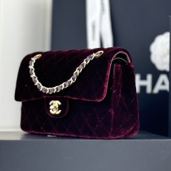 5801112116118Chanel cf tweed series This is a bag that can be called beautiful by all the friends around the gorgeous but not vulgar Look carefully at each yarn is knitted with heart and soul Really hope to get your sincere favorite Size Model No. Large 1