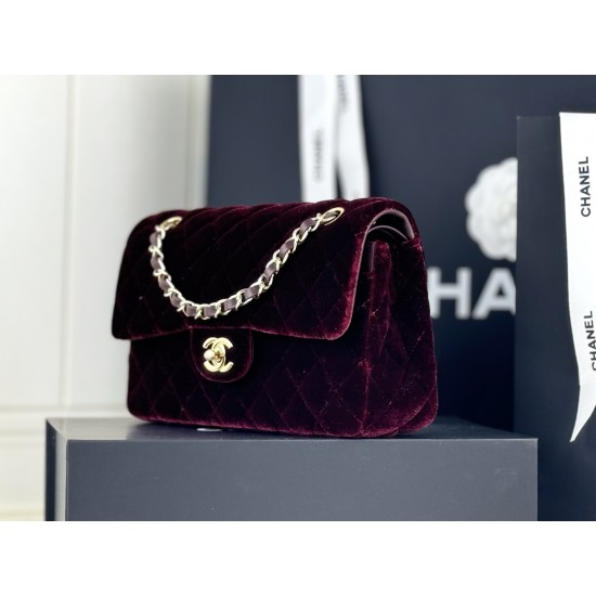 5801112116118Chanel cf tweed series This is a bag that can be called beautiful by all the friends around the gorgeous but not vulgar Look carefully at each yarn is knitted with heart and soul Really hope to get your sincere favorite Size Model No. Large 1