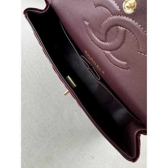 5801112116118Chanel cf tweed series This is a bag that can be called beautiful by all the friends around the gorgeous but not vulgar Look carefully at each yarn is knitted with heart and soul Really hope to get your sincere favorite Size Model No. Large 1