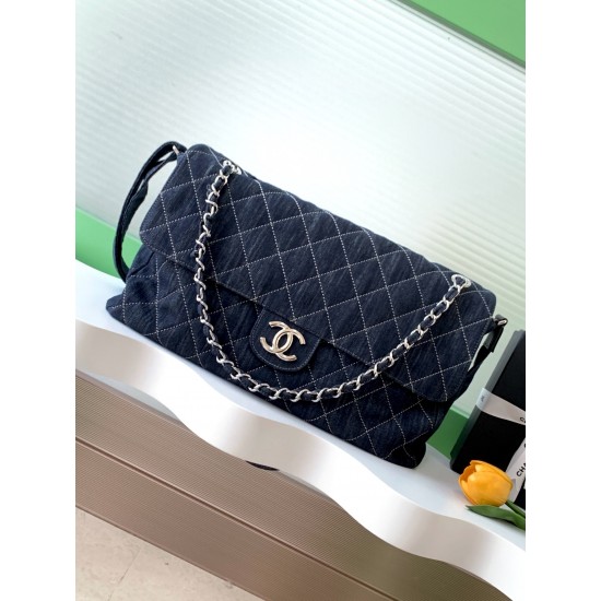 780 chanel airport bag well bo ran the same well bo ran the same chanel denim airport bag men and women children on the body sweet cool also suitable for boys this well bo have back really too handsome a fashionable essential on the body of the whole aura