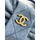 730 Chanel 25K bow comes denim this season is the bow element deep poke my teenage heart clothes look so much better price is also much better than the handmade shop bag the hottest two denim flap chain bag similar to the airport bag is very light and fas