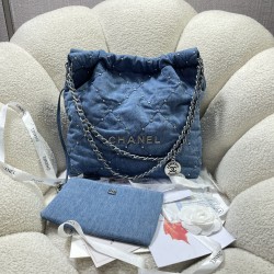 650 Small Light Blue Denim Studded 23S Spring Summer Hot 22 Bag Shopper 3260 Pleasant This season's hottest and most worthwhile series it's called 22 Bag Small Fragrance Anything named after a number is bound to be hot and strong and will surely become a 