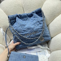 650 Small Light Blue Denim Studded 23S Spring Summer Hot 22 Bag Shopper 3260 Pleasant This season's hottest and most worthwhile series it's called 22 Bag Small Fragrance Anything named after a number is bound to be hot and strong and will surely become a 