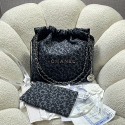 650 Small Black Denim Printed Tea Flower 23S Spring Summer Hot 22 Bag Shopper 3260 Pleasant This season's hottest and most worthwhile series it's called the 22 bag small incense Anything named after a number is bound to be hot and strong, and will surely 