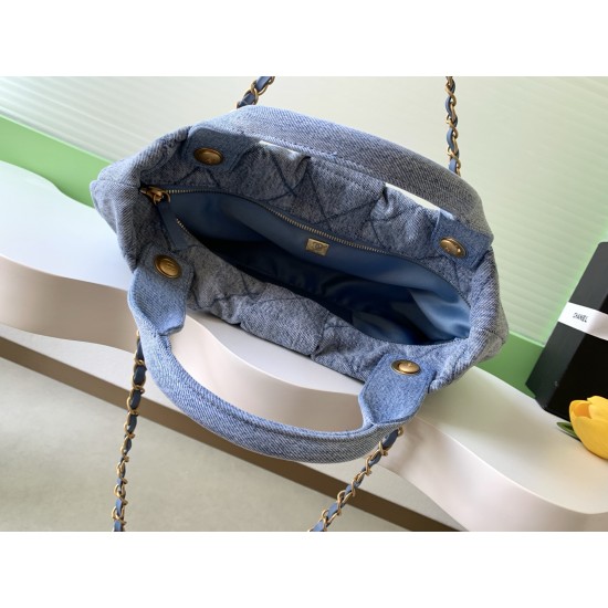 750 Chanel 25K bow comes denim this season is the bow element deep poke my teenage heart clothes look so much better price is also much better than the handmade shop bag the hottest two denim flap chain bag similar to the airport bag is very light and fas