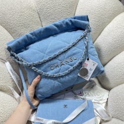 680 small denim 23S spring and summer hot 22 bag shopping bag 3260 pleasant This season's hottest and most worthwhile series it's called 22 bag small incense all named after a number will be hot strong strong will also become a classic pleasant super styl