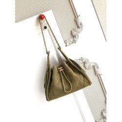 700 AS5293CHANEL 25 Another model named after the year 25c Suede Hipster Bag Chanel hobo Underarm Bag Hippie Underarm Bag Small Vintage Gold Coin Button Drawstring Bucket Bag Lingerie Pattern Vintage Black and Gold Classic Chain Design Premium Feeling Ess