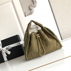 700 AS5293CHANEL 25 Another model named after the year 25c Suede Hipster Bag Chanel hobo Underarm Bag Hippie Underarm Bag Small Vintage Gold Coin Button Drawstring Bucket Bag Lingerie Pattern Vintage Black and Gold Classic Chain Design Premium Feeling Ess