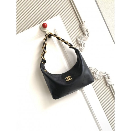 710 AS5837 new underarm bag small fire to the models all kinds of purchase post at present around the cabinet can not buy the hotness is very high premium rate ultra-high models old channel things original leather and special hardware a total of ten or so