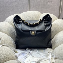 980 25k underarm bag hippie hobo bag is too cool 25k hippie hobo bag classic large diamond lattice big thick chain point 8 heavy gold chain is very sense of points the surface of the old effect is very Vintage sense of antique body soft capacity is very l