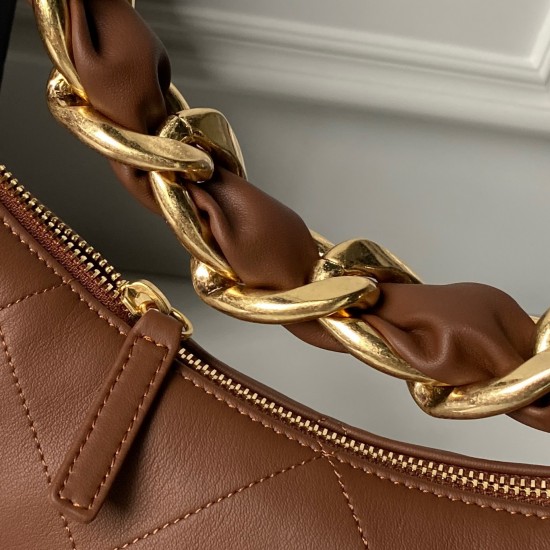 730 Chanel25K hippie bag hobo advanced sense full of fall and winter must-have AS5837 calf leather with retro old metal classic double Clogo wide version of the leather through the chain design retro and fashionable Enlarged diamond pattern simple bag typ