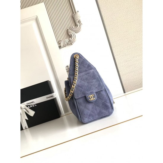 700 AS5293CHANEL 25 Another model named after the year 25c Suede Hipster Bag Chanel hobo Underarm Bag Hippie Underarm Bag Small Vintage Gold Coin Button Drawstring Bucket Bag Lingerie Pattern Vintage Black and Gold Classic Chain Design Premium Feeling Ess