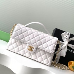 780 25p kelly super texture 25p kelly take it is who's dream bag can be hand-carried can be shoulder can be crossbody not a little girl can refuse this bag ah come on chanel you really very good at holding our overall super texture model number AS5356 siz