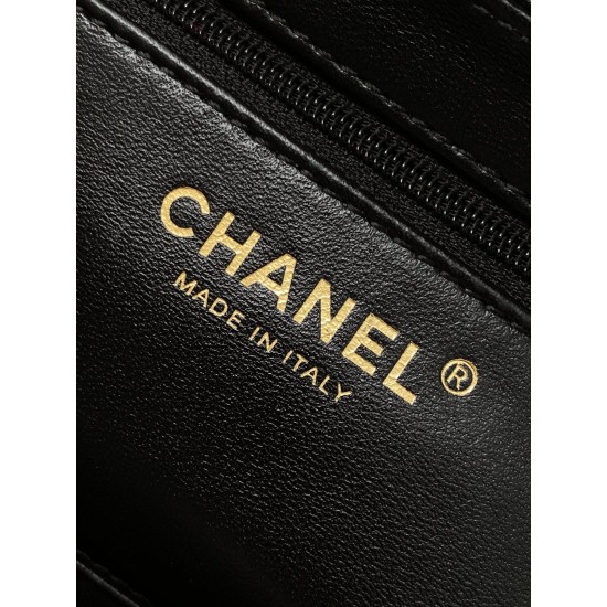 630 25c Kelly Lambskin Fashion is a cycle of popular vintage Kelly was redesigned by Chanel revitalization of vintage Kelly to the classic handle handle name in the base plus leather through the chain shoulder strap subvert the tradition of more casual an