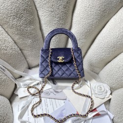 600 Spot 24A Kelly Handle Bag Velvet Cloth Fashion is a cycle of popular vintage kelly was redesigned by Chanel revitalized vintage Kelly with the classic handle handles named in the base plus leather through the chain shoulder strap to subvert the tradit