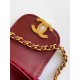 560 25a Kelly Velvet Fashion is a reincarnation of the popular vintage Kelly was redesigned by Chanel vintage Kelly with the classic handle hand out of the name in the base plus leather through the chain shoulder strap subvert the tradition of more casual