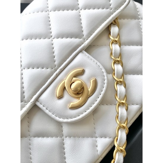 760 25p kelly super texture 25p kelly take it is who's dream bag can be hand-carried can be shoulder can be crossbody not a little girl can refuse this bag ah come on chanel you really very good to take our overall super texture model number AS5355 size 1