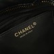 780 Chanel 25C fall and winter runway bow bag design and style analysis Material variety of styles changeable practical aesthetics of daily elegance despite the appearance of charming and exquisite practicality and capacity has also been a perfect balance
