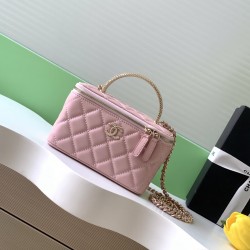 680 25b Double C logo with diamonds Cosmetic case Exquisite handle design more fashionable Lambskin with metal hardware texture wear-resistant and durable Classic design and style versatile and practical really exquisite Oh high value Small more and more 