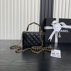680 Chanel25B Double C logo handle cosmetic case AP4799 Exquisite handle design is more fashionable Grain cowhide leather with metal vintage hardware texture wear-resistant and durable Classic design style versatile and practical Really exquisite Oh high 