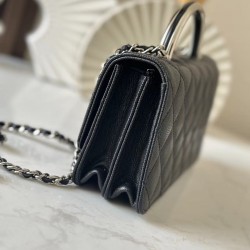 650 organ bag ohanel25p black silver handle at a glance fell in love with the paragraph handle and logo are drip design bling bling too beautiful sense of high class black system ensemble super love handsome cool beauty each one is the interpretation of s