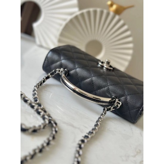 650 organ bag ohanel25p black silver handle at a glance fell in love with the paragraph handle and logo are drip design bling bling too beautiful sense of high class black system ensemble super love handsome cool beauty each one is the interpretation of s