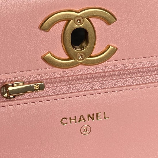 680 Chane124A Handmade Visitor Series New woc Ap3938 Lambskin with colorful buckle is really exquisite Oh High-value logo Double C adjustable buckle is a highlight More and more love this woc are very beautiful with any clothes can make you absolutely bea