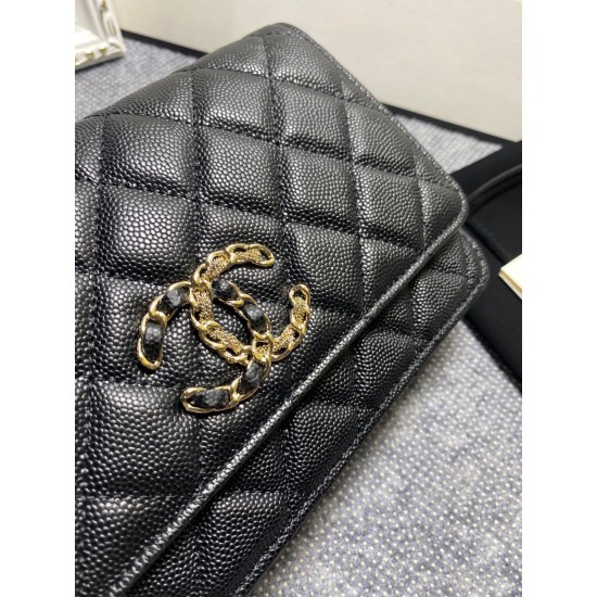 450 large explosive Chane AP1794 2020 new imported cowhide leather fine ball pattern woc too love at a glance on the logo than the classic model of the larger half wear leather half wear gold chain very delicate capacity do not worry about the capacity to