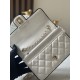 650 enamel buckle latest wocohanel25 summer preview series black and white chain wallet capacity space is just right practical and fashionable absolutely beautiful bag practical really flash to the tip of the heart this time the designer changes the light