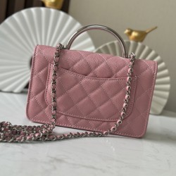 630 New Shipping Chane 25P 25p woc stewardess bag enamel buckle resin wrist hidden models it black and silver color scheme handle can be salty and sweet silver logo full organ bag type can be loaded not waste the most important is the 25p hidden models bu