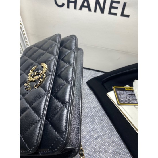 450 large explosive Chane AP1794 2020 new sheepskin woc too love at a glance on the logo than the classic model of the larger half wear leather half wear gold chain very exquisite capacity do not have to worry about the size of the fit all fit size 19cm