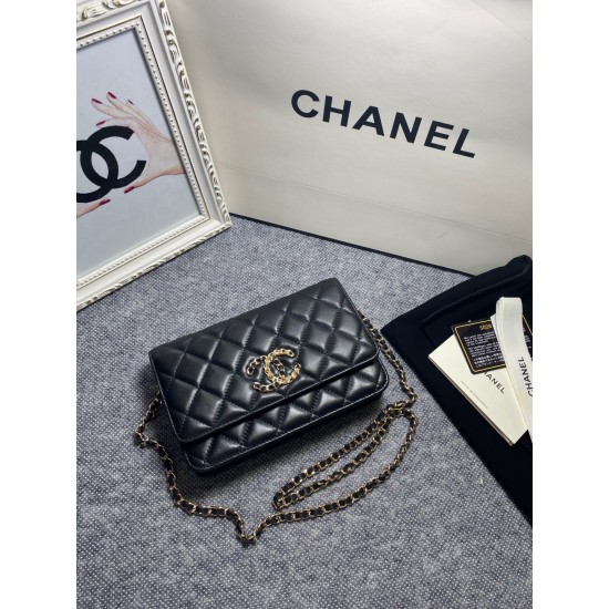 450 large explosive Chane AP1794 2020 new sheepskin woc too love at a glance on the logo than the classic model of the larger half wear leather half wear gold chain very exquisite capacity do not have to worry about the size of the fit all fit size 19cm