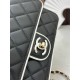 650 enamel buckle latest wocohanel25 summer preview series black and white chain wallet capacity space just right practical and stylish absolutely beautiful bag practical really flash to the tip of the heart this time the designer changes the light gold c