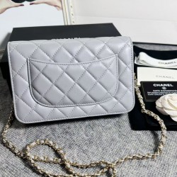 420 top original single 2020 spring and summer new version WOC33814 wealth bag imported original sheepskin classic diamond lattice and leather through the metal chain of the classic design appearance and the same as the previous classic Woc difference is 