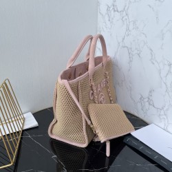 880 Xiaoxiang 2025 summer beach woven bag customized Japanese imported raffia grass is not the market ordinary PP grass material with no difference between the genuine bag shape lines smooth design exquisite exquisite texture lightweight modern design new