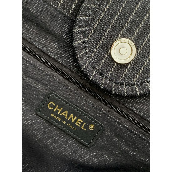 750 Chanel beach bag shopping bag made of material cotton production calfskin and metal collocation in the era of small waste bag to kill off the big bag said fashion is a circle turn a circle and come back, however, chanel and give it more texture and fa