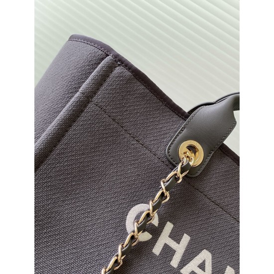 680 Chanel beach bag shopping bag made of material cotton production calfskin and metal collocation in the era of small waste bag to kill the big bag said fashion is a circle to turn around and come back, however, chanel and give it more texture and fashi