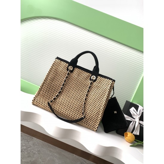1100 25New Chane Beach Bag Shopper Are you excited Chanel TOTE BAG must have because it's high class because it's unique because it's durable and irrefutable versatile Model No. A66941 Size 38
