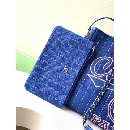 780 23P beach bag shopping bag made of material cotton made of calfskin and silver metal collocation in the era of the small waste bag to kill the big bag said fashion is a circle turn around and back again, however, chanel has given it more texture and f