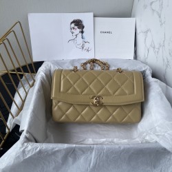 700 spot 25P new favorite fragrant grandmother home this bag back out to be chased asked classic lambskin mouth cover bag simple and exquisite whether the black body with the body presents a kind of elegant temperament as if with the beach series of fresh