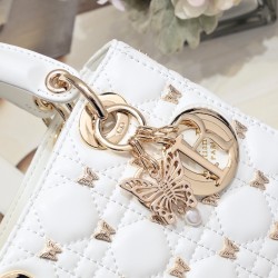 250 four compartments 20cm lady latest limited edition thick butterfly studs toffee bag W manpower a must have My Lady new practice pocket flap shoulder handbag classic shoulder crossbody British royal toffee bag removable leather shoulder strap feel soft