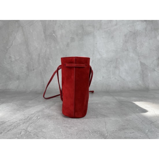 P4805NF460 red new mini bucket bag made of top imported lambskin leather is super soft and cost-effective can manage a variety of styles very playful and cute can be shoulder crossbody handheld shoulder shape varied bag is small but very loaded size 17X14